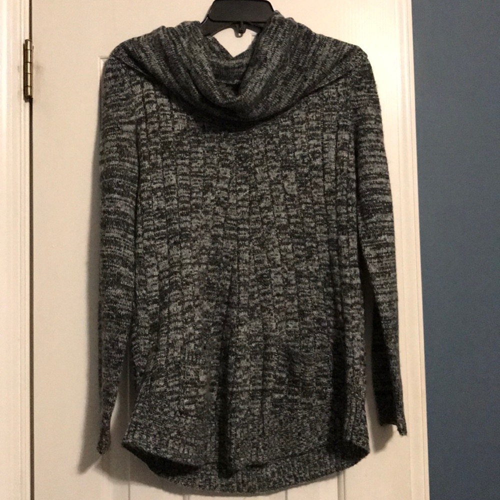 Cupid small black, gray, white long sleeve sweater